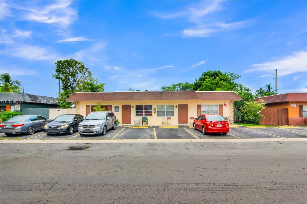 4020 NW 31st Terrace 1-5, Lauderdale Lakes, FL 33309