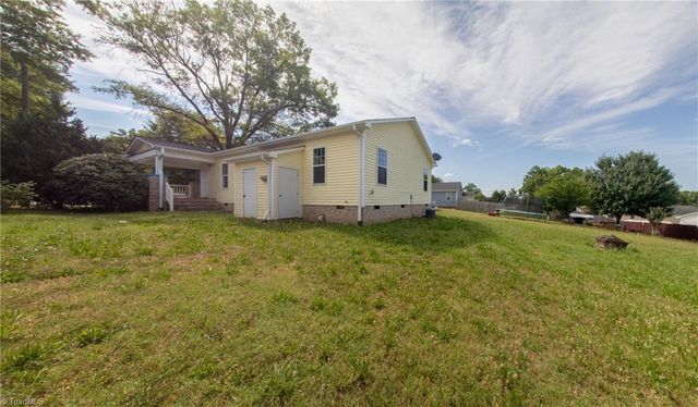 1760 Richard Allen Lane, Winston-salem, NC 27105