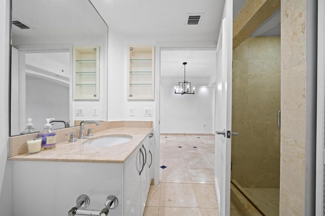 2051 SE 3rd Street Th8, Deerfield Beach, FL 33441