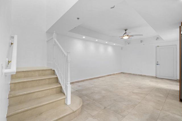 2051 SE 3rd Street Th8, Deerfield Beach, FL 33441