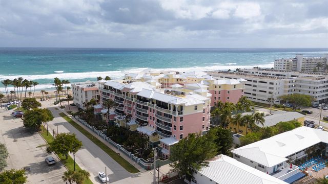 2051 SE 3rd Street Th8, Deerfield Beach, FL 33441
