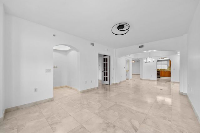 2051 SE 3rd Street Th8, Deerfield Beach, FL 33441
