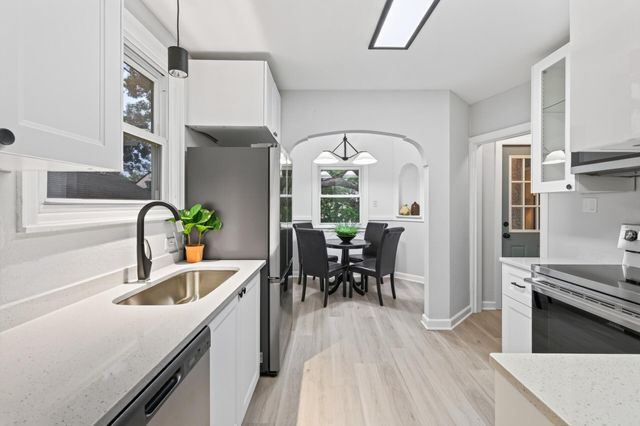 4548 Columbus Avenue, Minneapolis, MN 55407