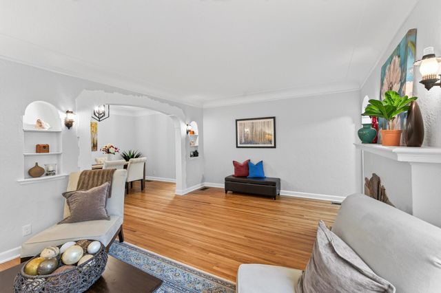 4548 Columbus Avenue, Minneapolis, MN 55407