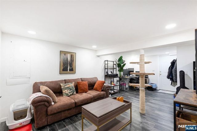 34 Lakeview Avenue, Butler Borough, NJ 07405