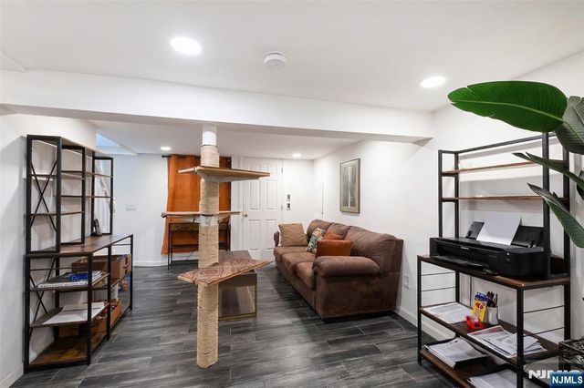 34 Lakeview Avenue, Butler Borough, NJ 07405