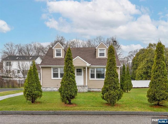 34 Lakeview Avenue, Butler Borough, NJ 07405