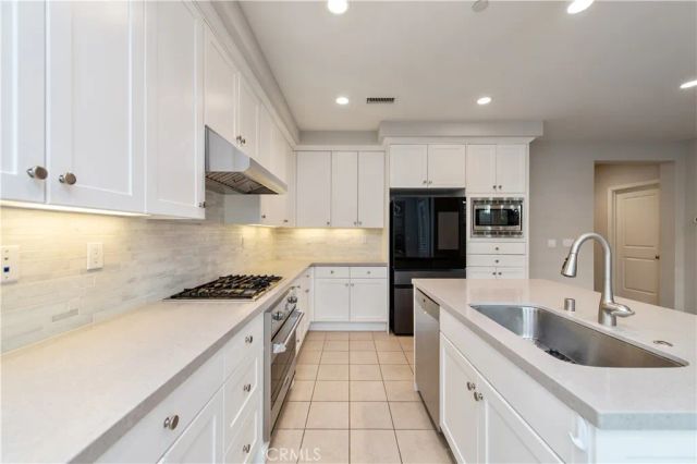 143 Augustine, Irvine, CA 92618