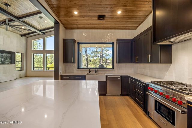 490 S ROCKCRESS Lane, Show Low, AZ 85901