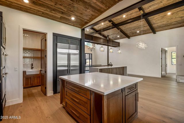 490 S ROCKCRESS Lane, Show Low, AZ 85901