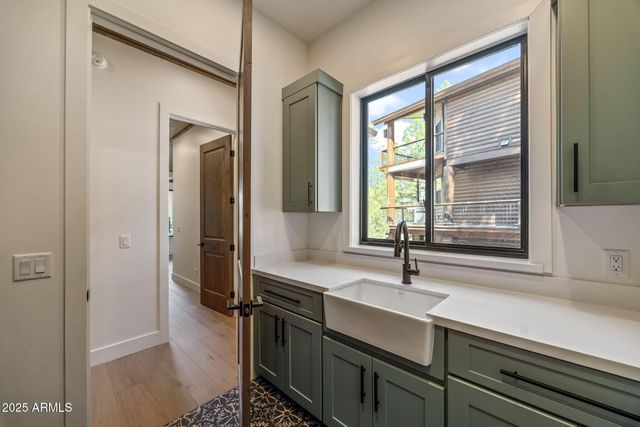 490 S ROCKCRESS Lane, Show Low, AZ 85901