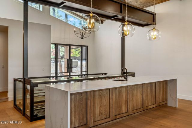 490 S ROCKCRESS Lane, Show Low, AZ 85901