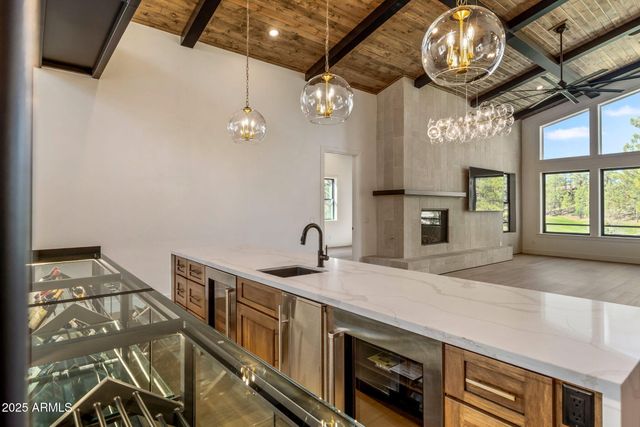 490 S ROCKCRESS Lane, Show Low, AZ 85901