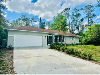 4220 Pine Ridge RD, Naples, FL 34119