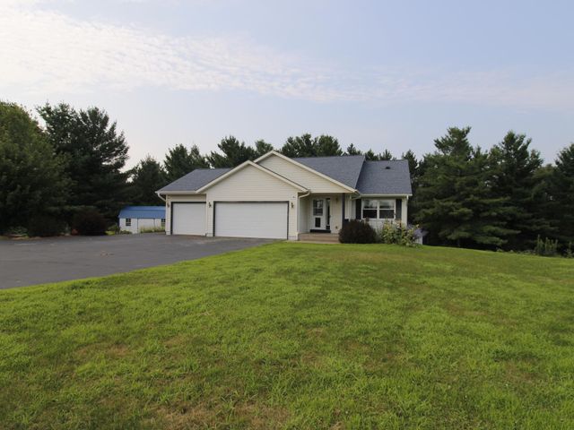 1320 216th Avenue, Star Prairie Twp, WI 54017