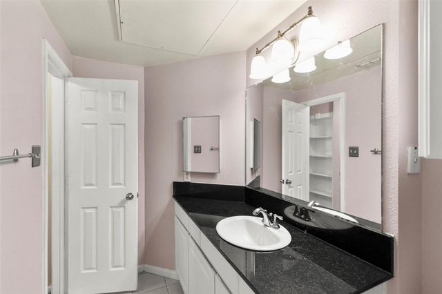 1330 Old Spanish Trail 5301, Houston, TX 77054