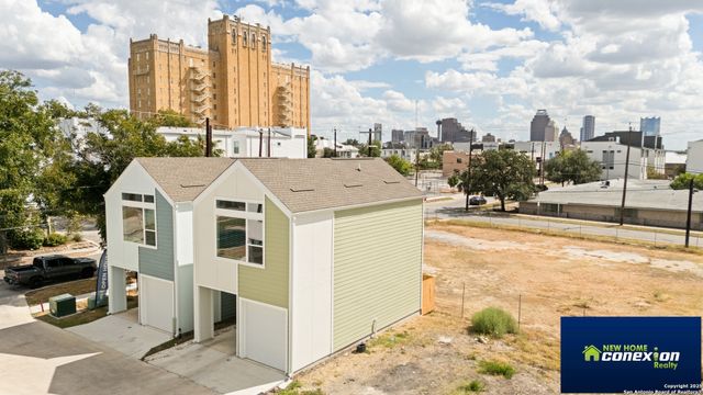310 W Evergreen St #111, San Antonio, TX 78212