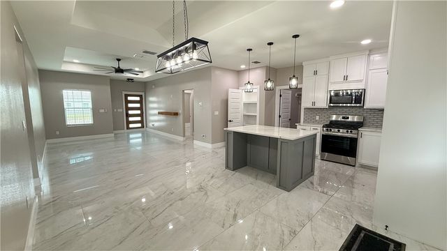 4901 Dody St, Corpus Christi, TX 78411