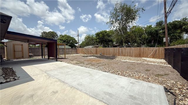 4901 Dody St, Corpus Christi, TX 78411