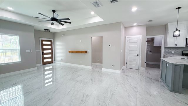 4901 Dody St, Corpus Christi, TX 78411