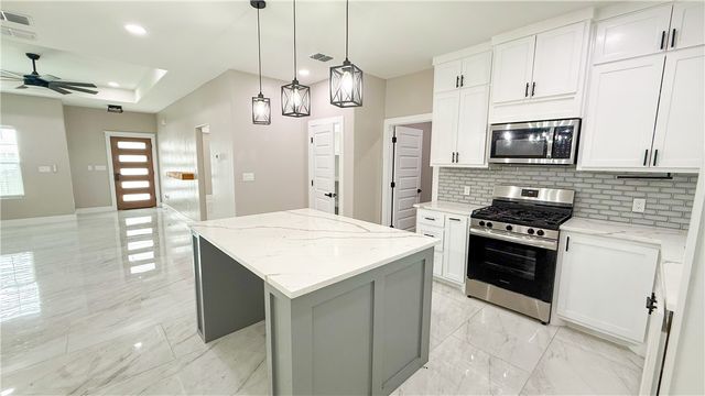 4901 Dody St, Corpus Christi, TX 78411