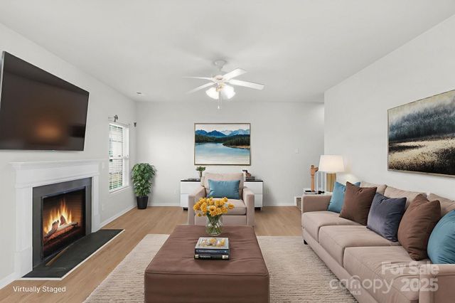 7027 Napton Court, Charlotte, NC 28213