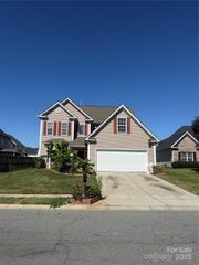 7027 Napton Court, Charlotte, NC 28213