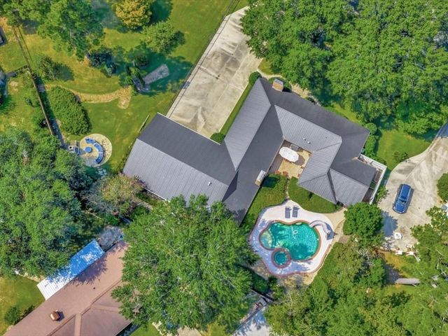 2810 Colonial Drive, Nacogdoches, TX 75965