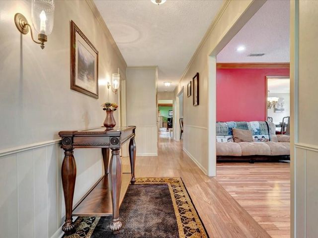 2810 Colonial Drive, Nacogdoches, TX 75965