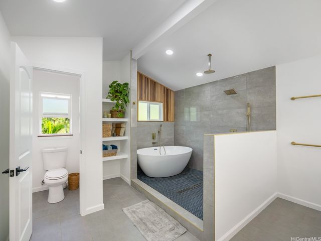 6815 Niumalu Loop, Honolulu, HI 96825