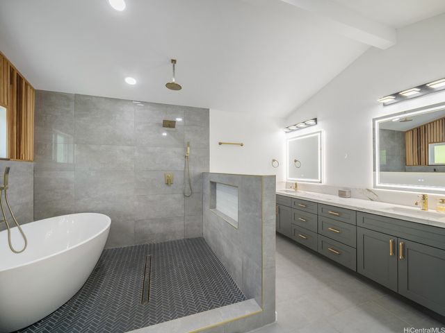 6815 Niumalu Loop, Honolulu, HI 96825