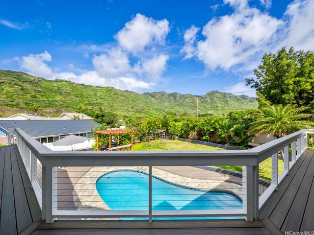 6815 Niumalu Loop, Honolulu, HI 96825