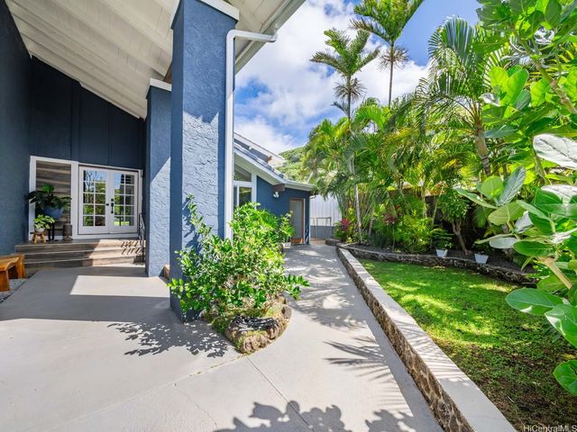 6815 Niumalu Loop, Honolulu, HI 96825