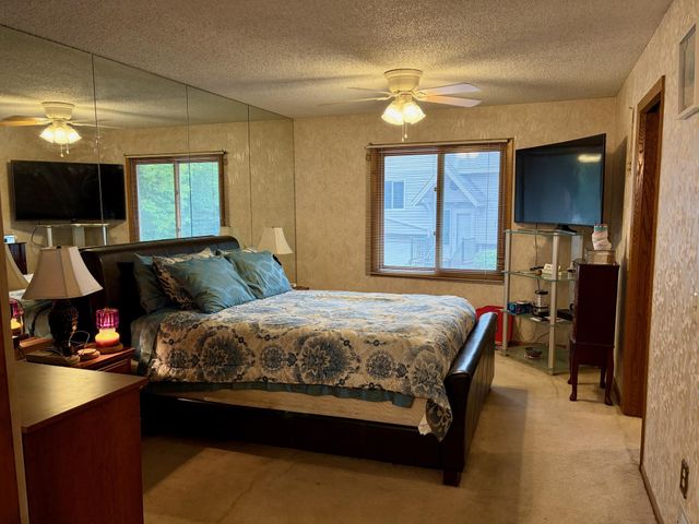 183 Galtier Place, Shoreview, MN 55126