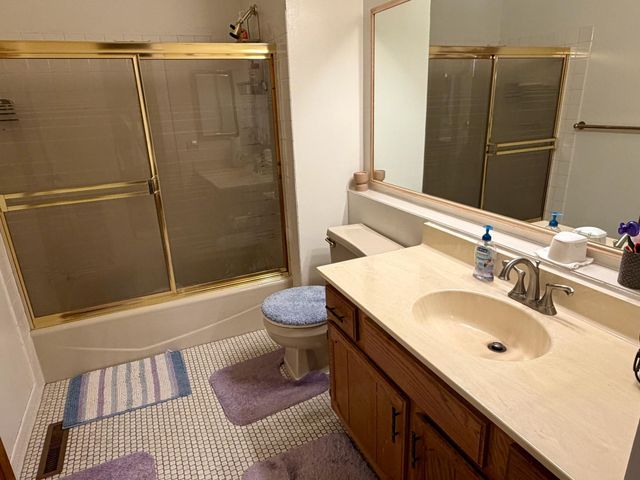 183 Galtier Place, Shoreview, MN 55126