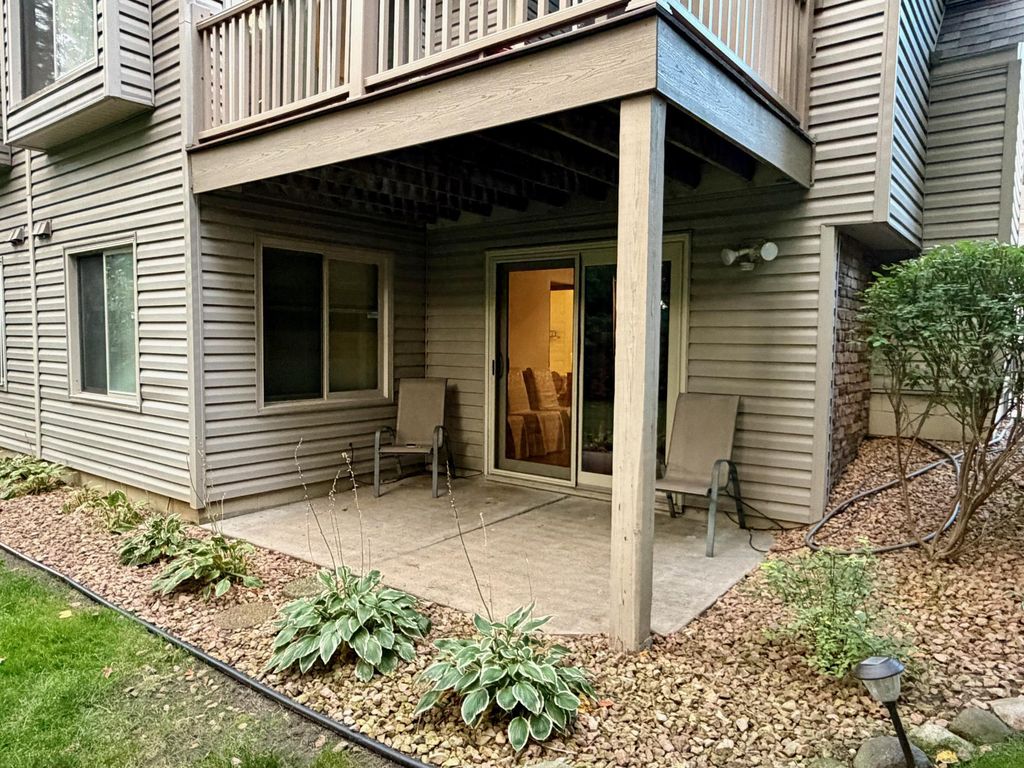 183 Galtier Place, Shoreview, MN 55126 — photo 4