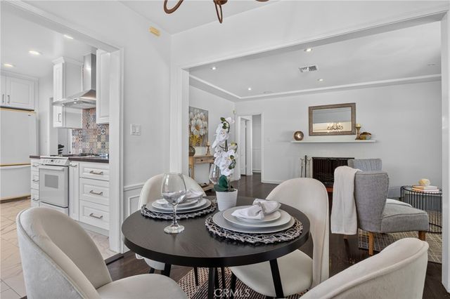 5938 Simpson Ave, Valley Village, CA 91607