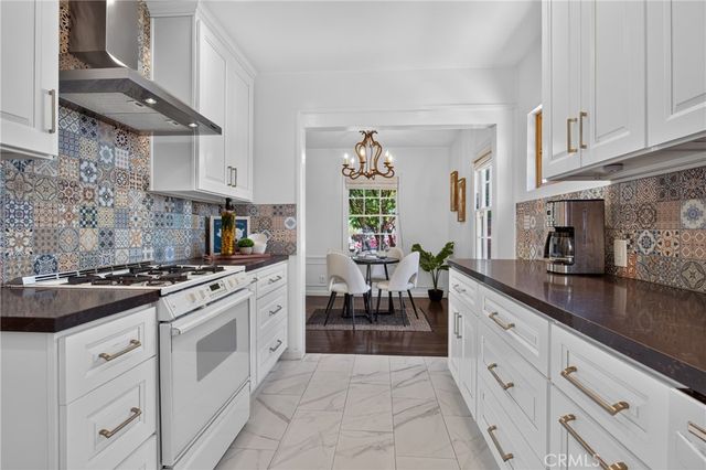 5938 Simpson Ave, Valley Village, CA 91607