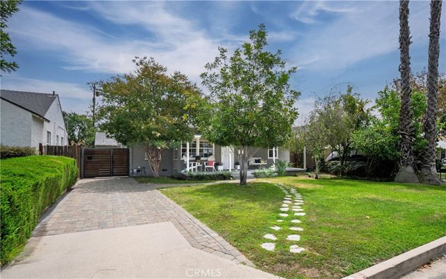 5938 Simpson Ave, Valley Village, CA 91607