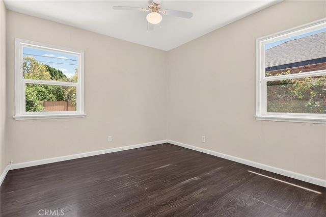 5938 Simpson Ave, Valley Village, CA 91607