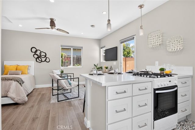 5938 Simpson Ave, Valley Village, CA 91607