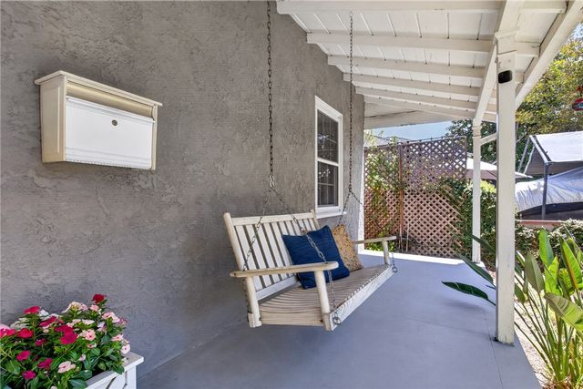 5938 Simpson Ave, Valley Village, CA 91607
