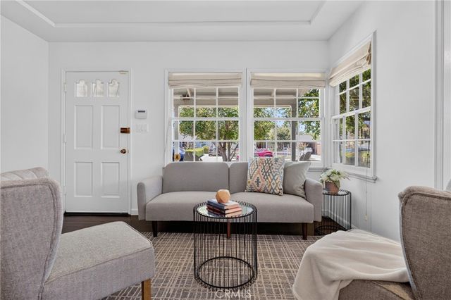5938 Simpson Ave, Valley Village, CA 91607