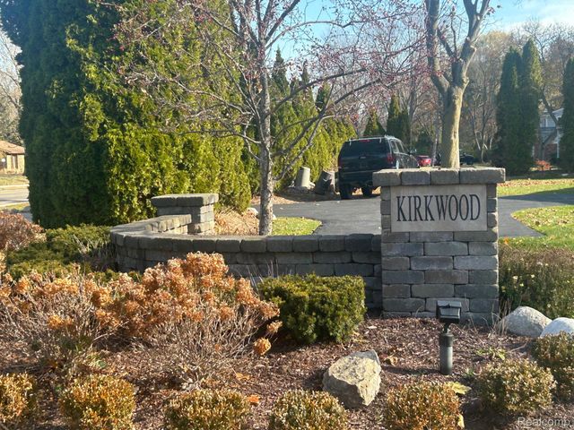 5659 KINGSMILL, Bloomfield Charter Township, MI 48301