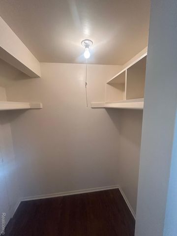 5659 KINGSMILL, Bloomfield Charter Township, MI 48301