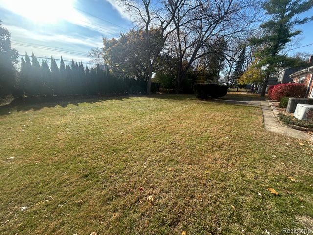 5659 KINGSMILL, Bloomfield Charter Township, MI 48301