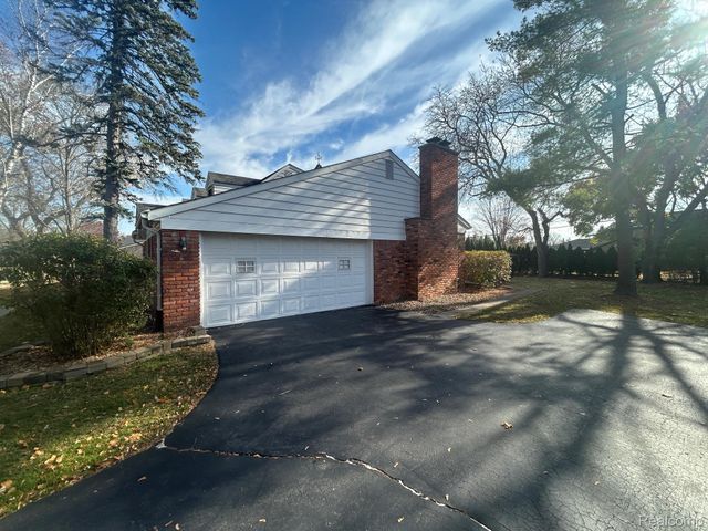 5659 KINGSMILL, Bloomfield Charter Township, MI 48301