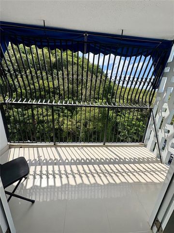 426 ENSENADA BORINQUEN TOWERS III 1208, San Juan, PR 00920