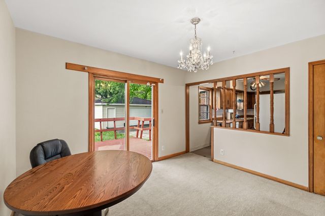 1725 Grand Avenue, West Des Moines, IA 50265