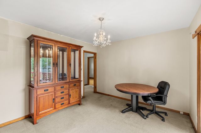 1725 Grand Avenue, West Des Moines, IA 50265